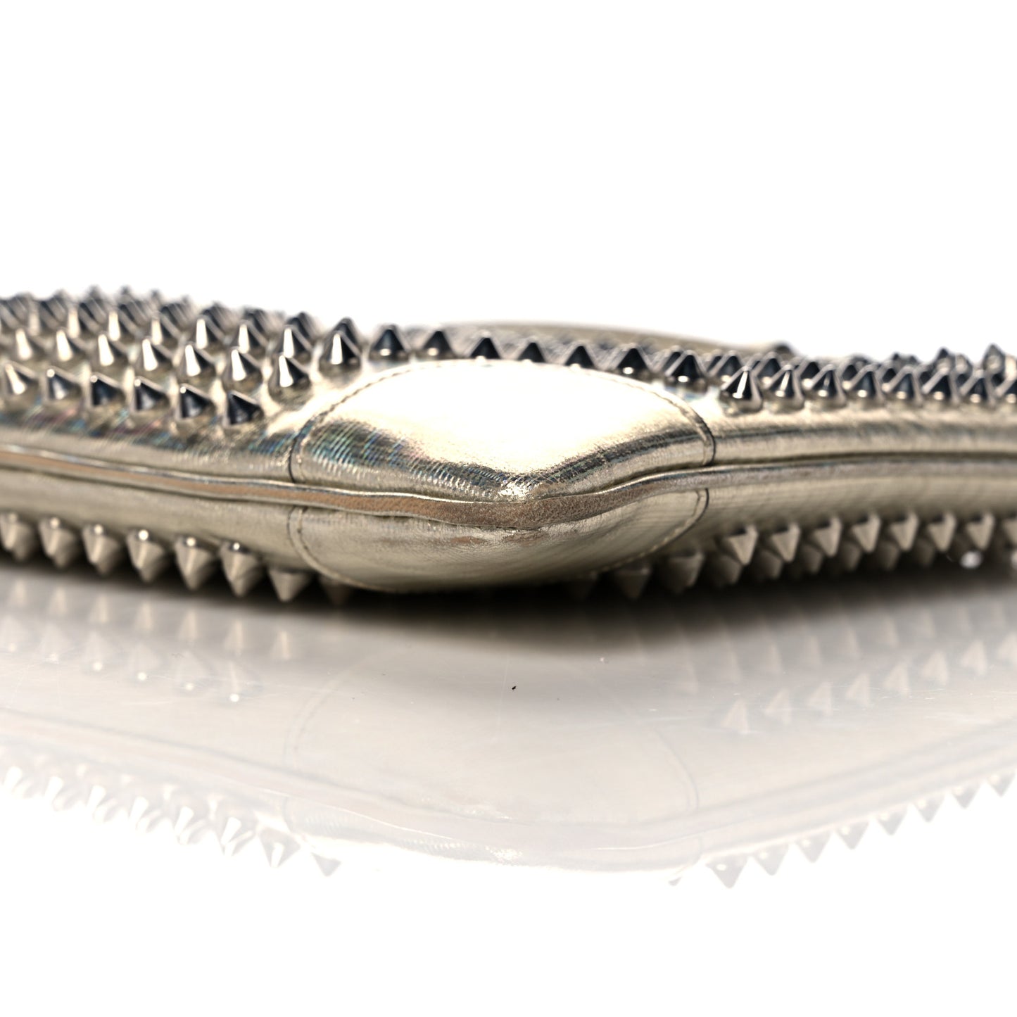 Metallic Specchio Spikes Loubiposh Chain Clutch Gold