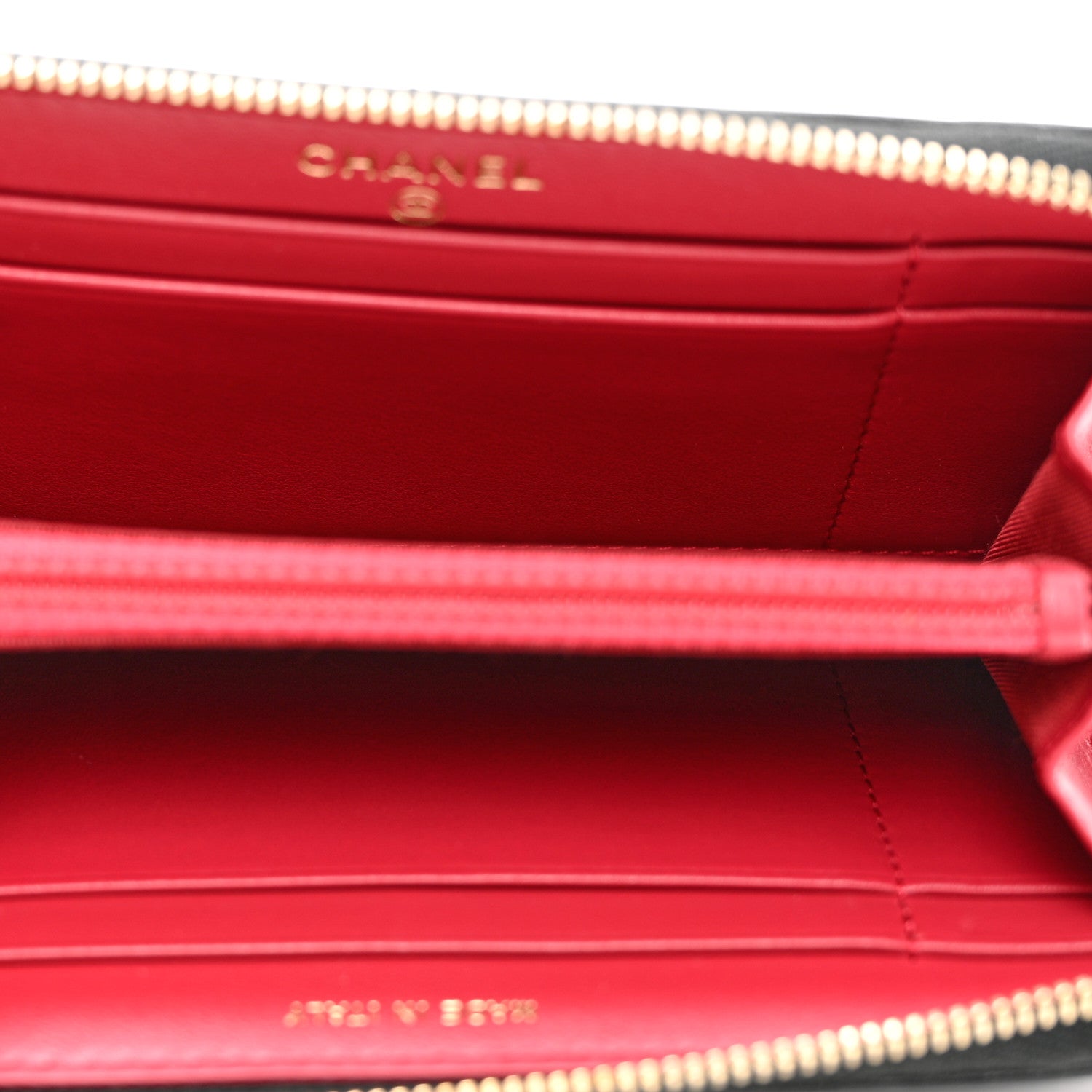 Chanel Goatskin Quilted Medium Chanel 19 Zipped Wallet Black 5 of 8
