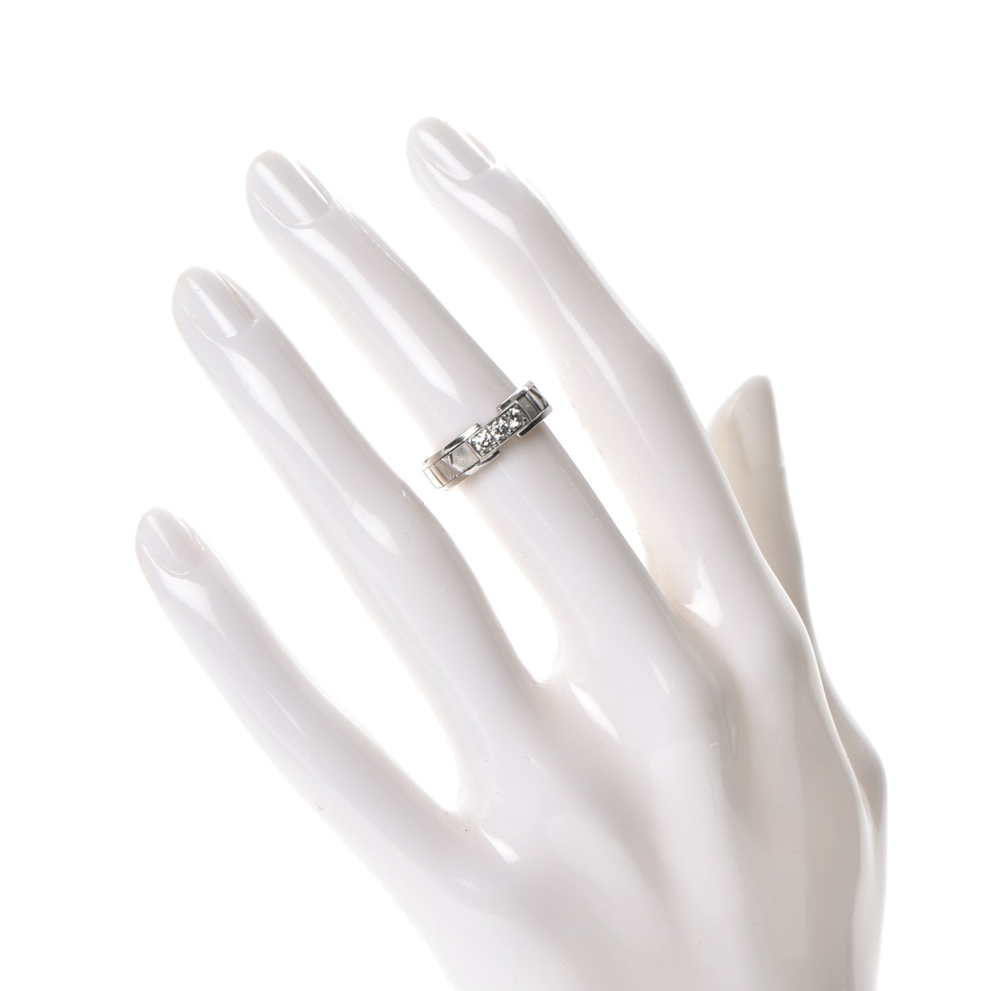 18K White Gold Diamond Atlas Ring 4.5