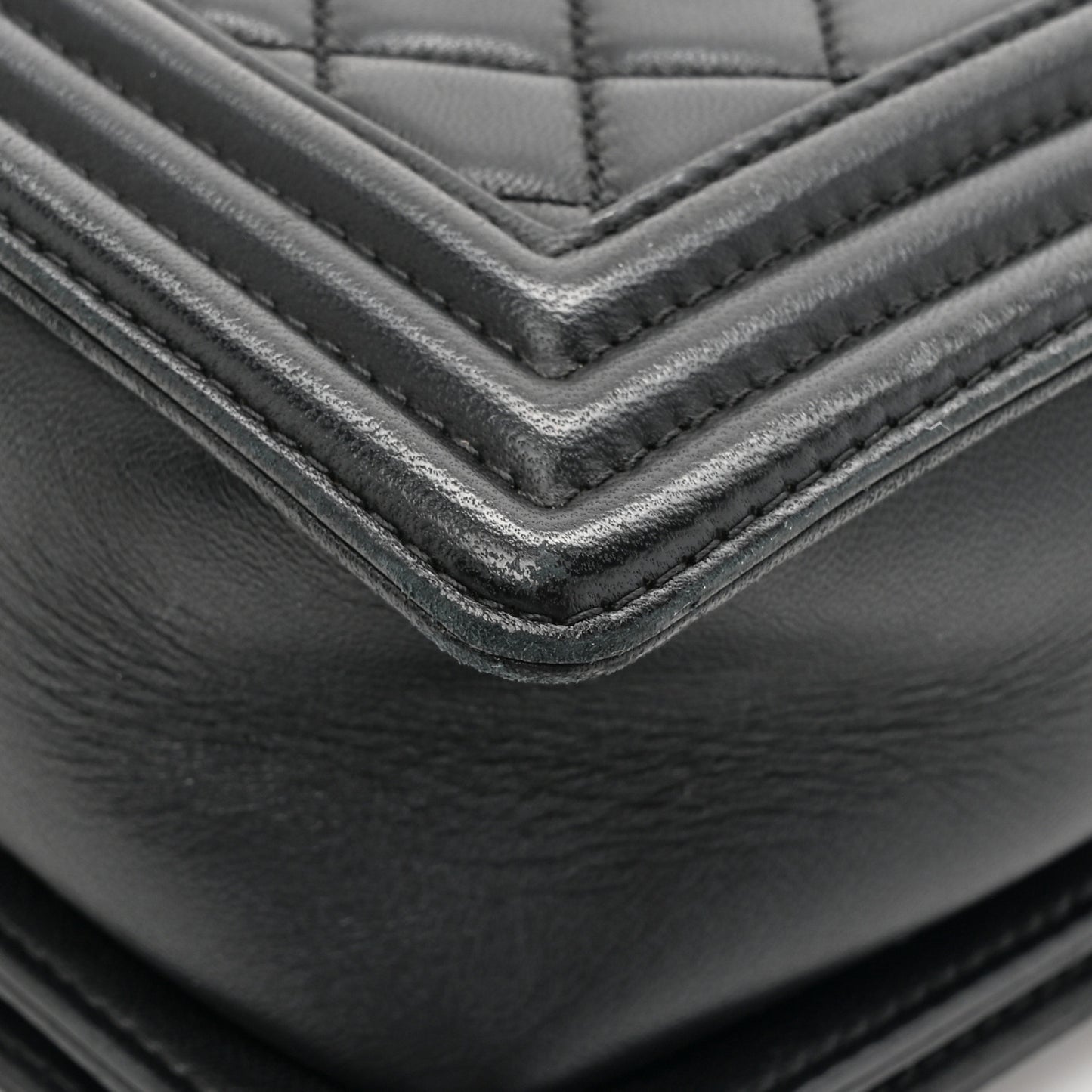 Lambskin Quilted New Medium Boy Flap Black