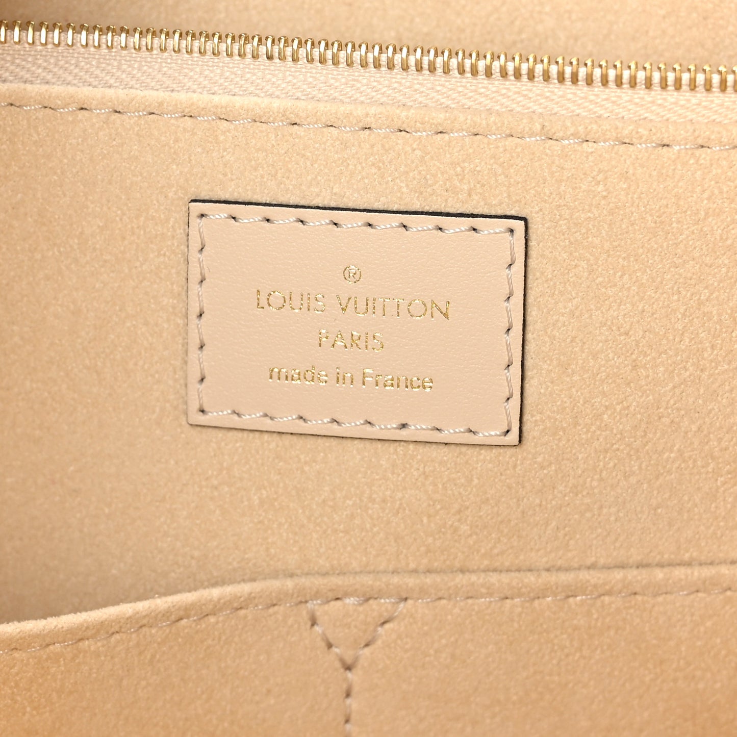 Empreinte Monogram Giant Onthego MM Creme