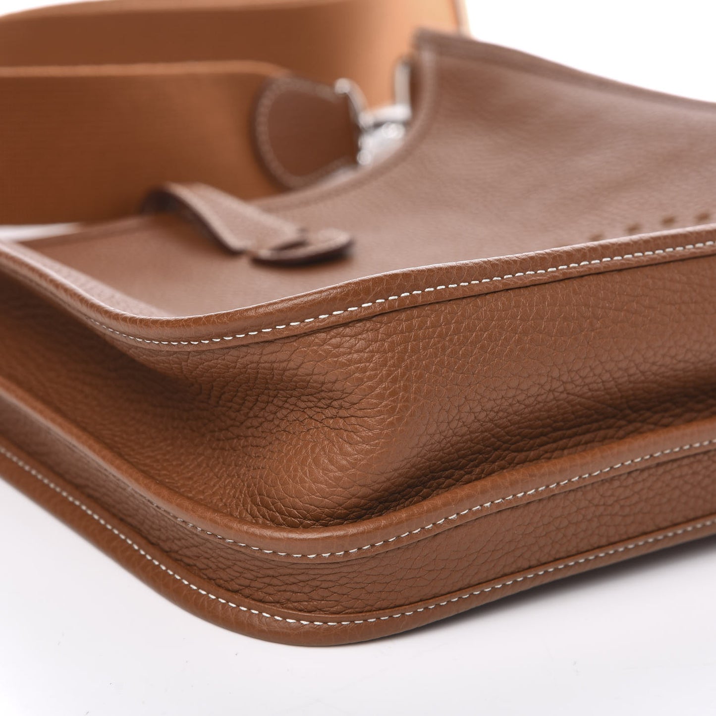 Taurillon Clemence Evelyne III PM Gold