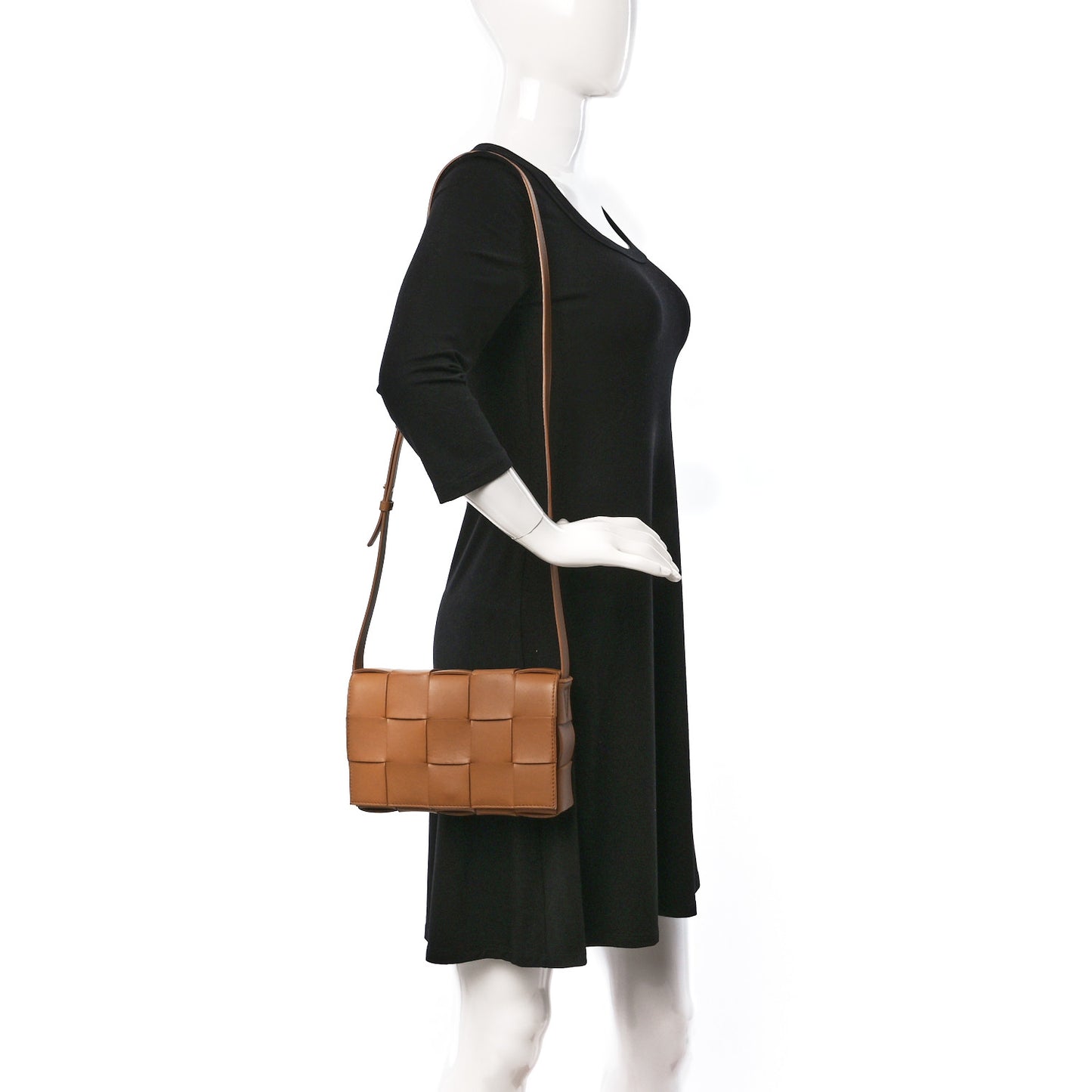 Lambskin Maxi Intrecciato Cassette Crossbody Bag Caramel
