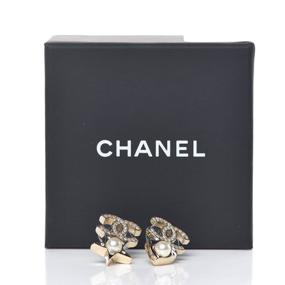 Chanel Crystal Pearl Charming Winter CC Star Heart Earrings Gold 5 of 5