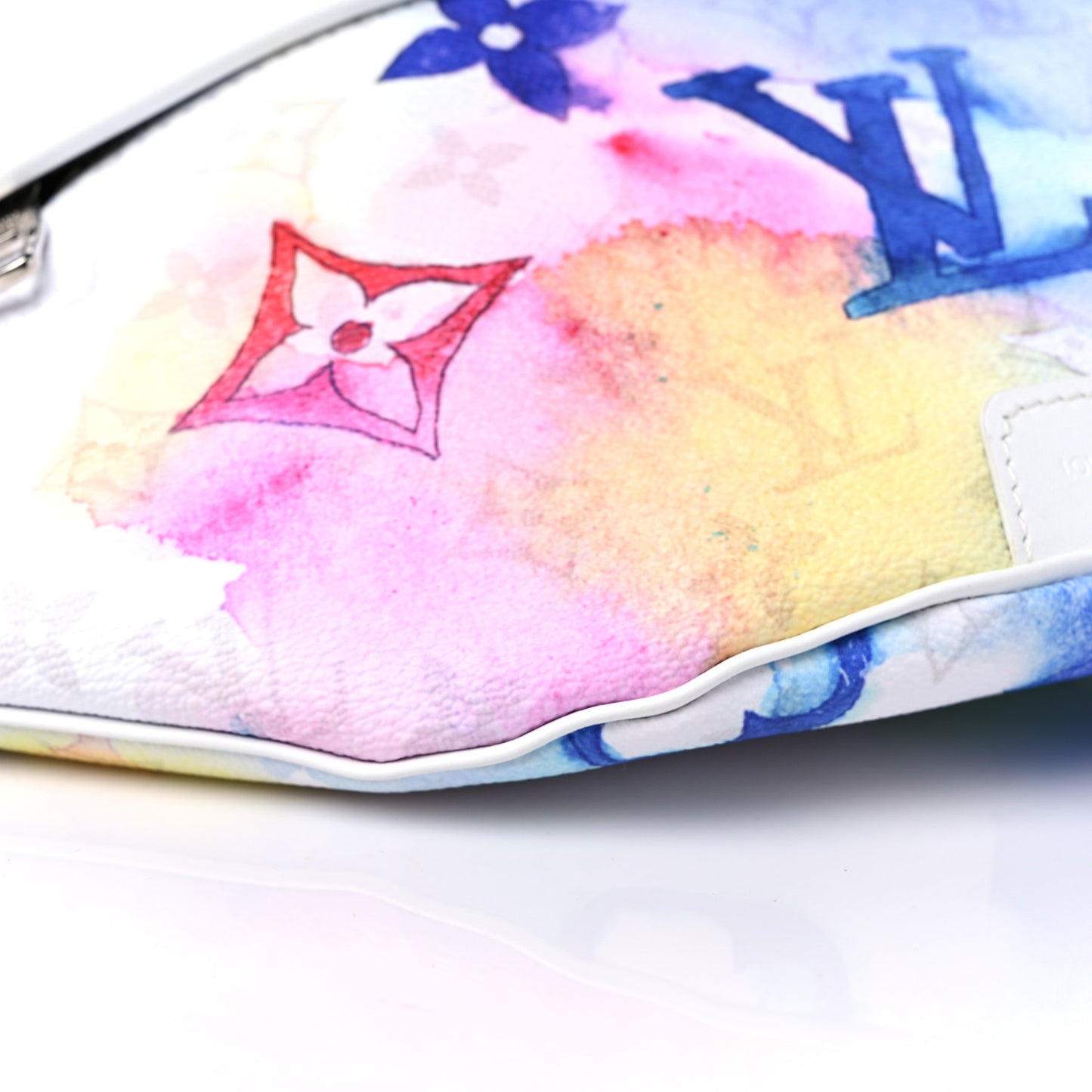 Monogram Watercolor Discovery Bumbag Multicolor