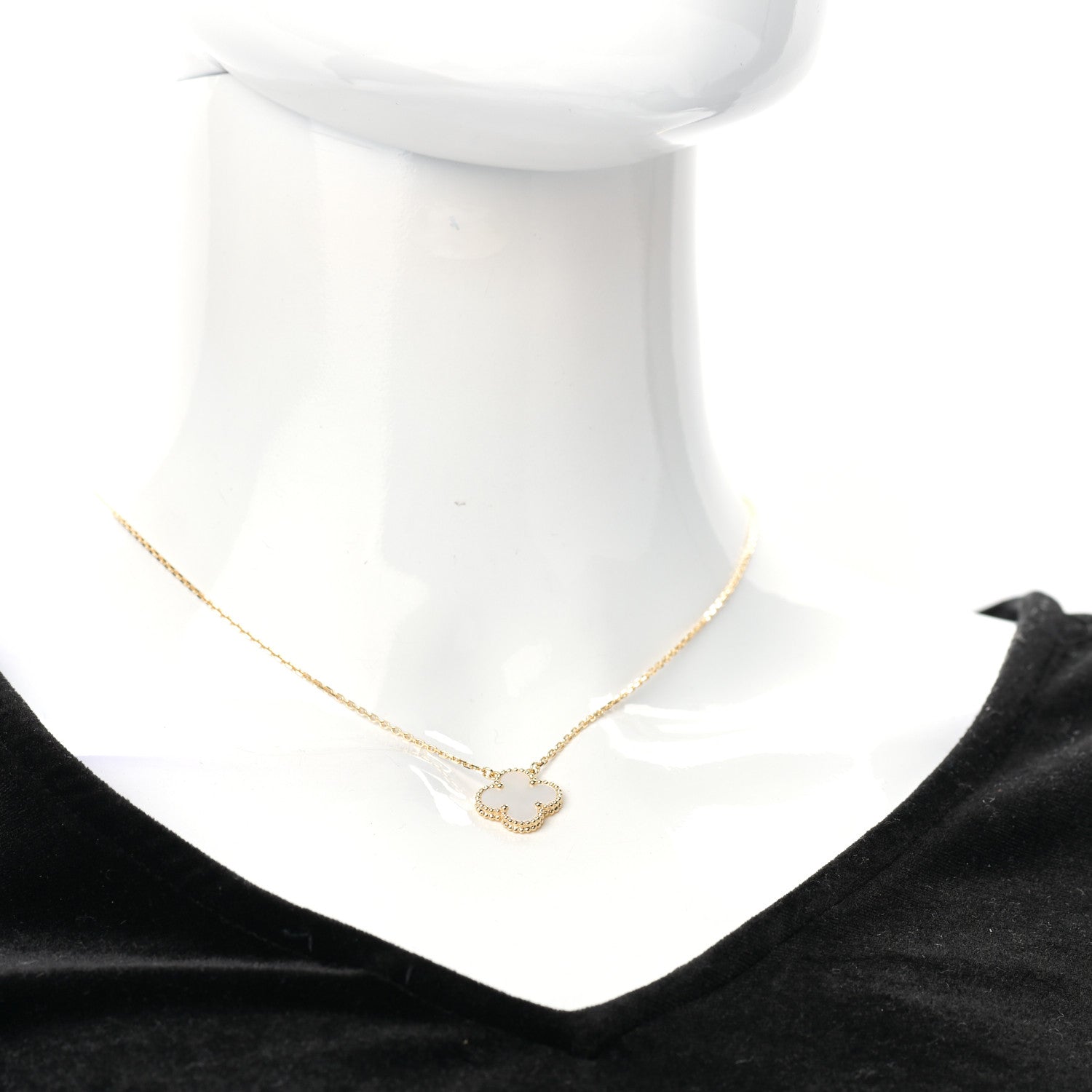 Van Cleef & Arpels 18K Yellow Gold Mother of Pearl Vintage Alhambra Pendant Necklace 2 of 7