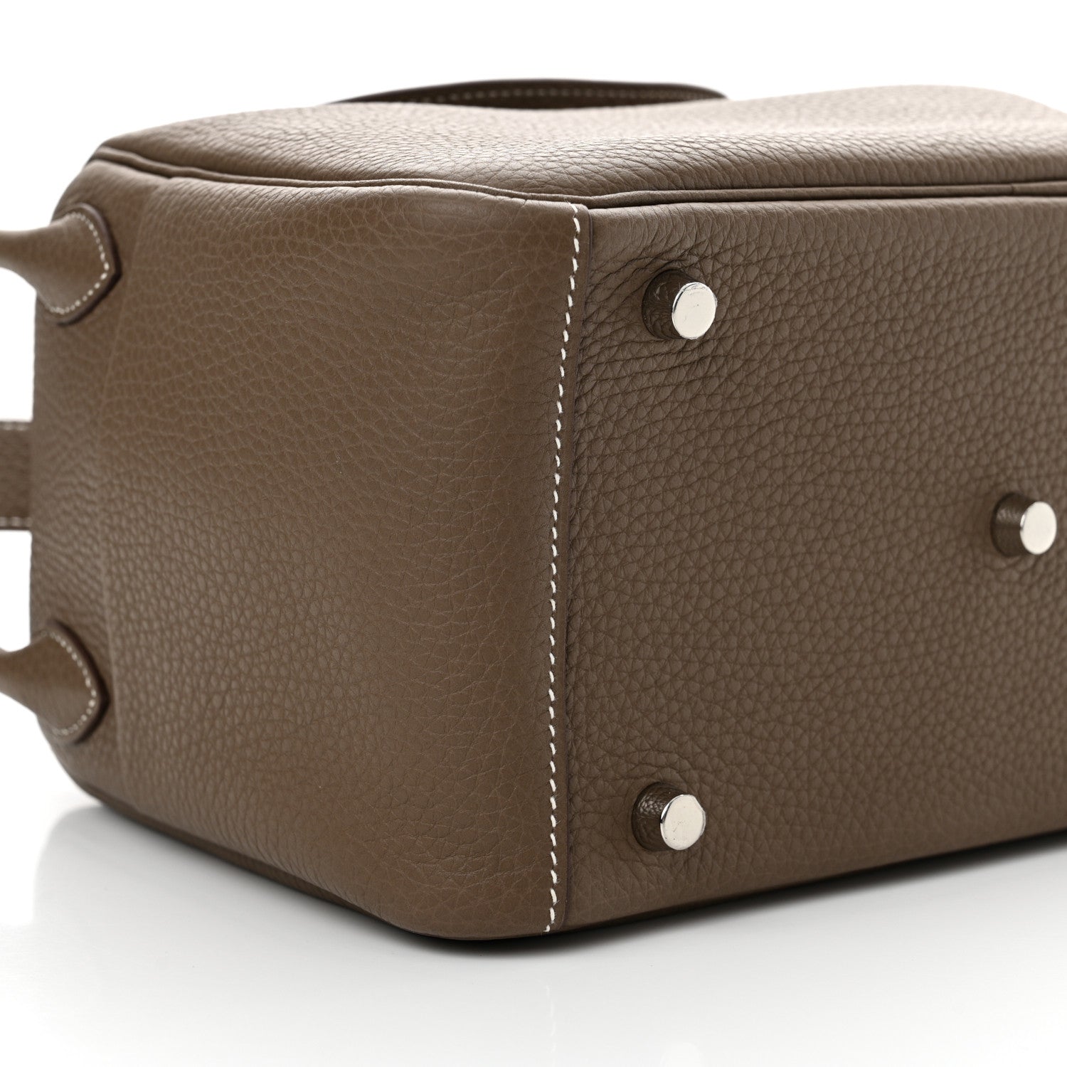 Hermes Taurillon Clemence Lindy 26 Etoupe 9 of 11