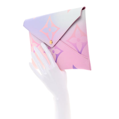 Louis Vuitton Monogram Giant Spring in the City Large Kirigami Pochette Sunrise Pastel 2 of 7