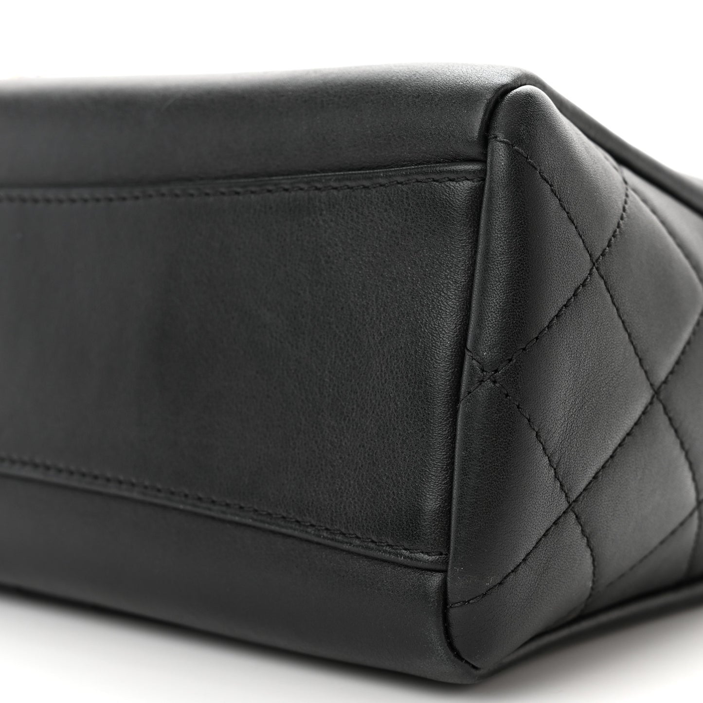 Calfskin Chain 20s Signature Hobo Black