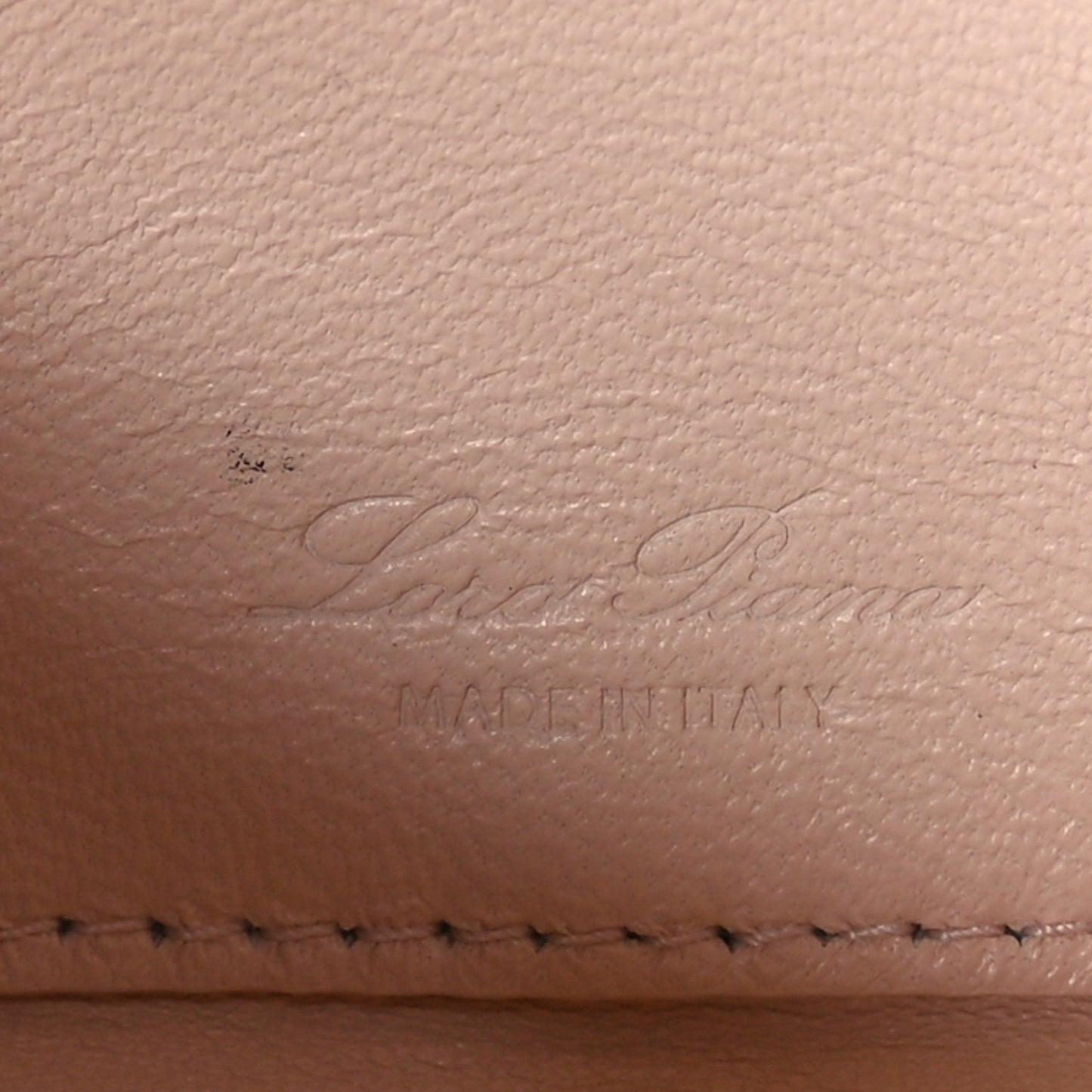 Grained Calfskin Extra Pocket Mini Pouch Creamed Honey