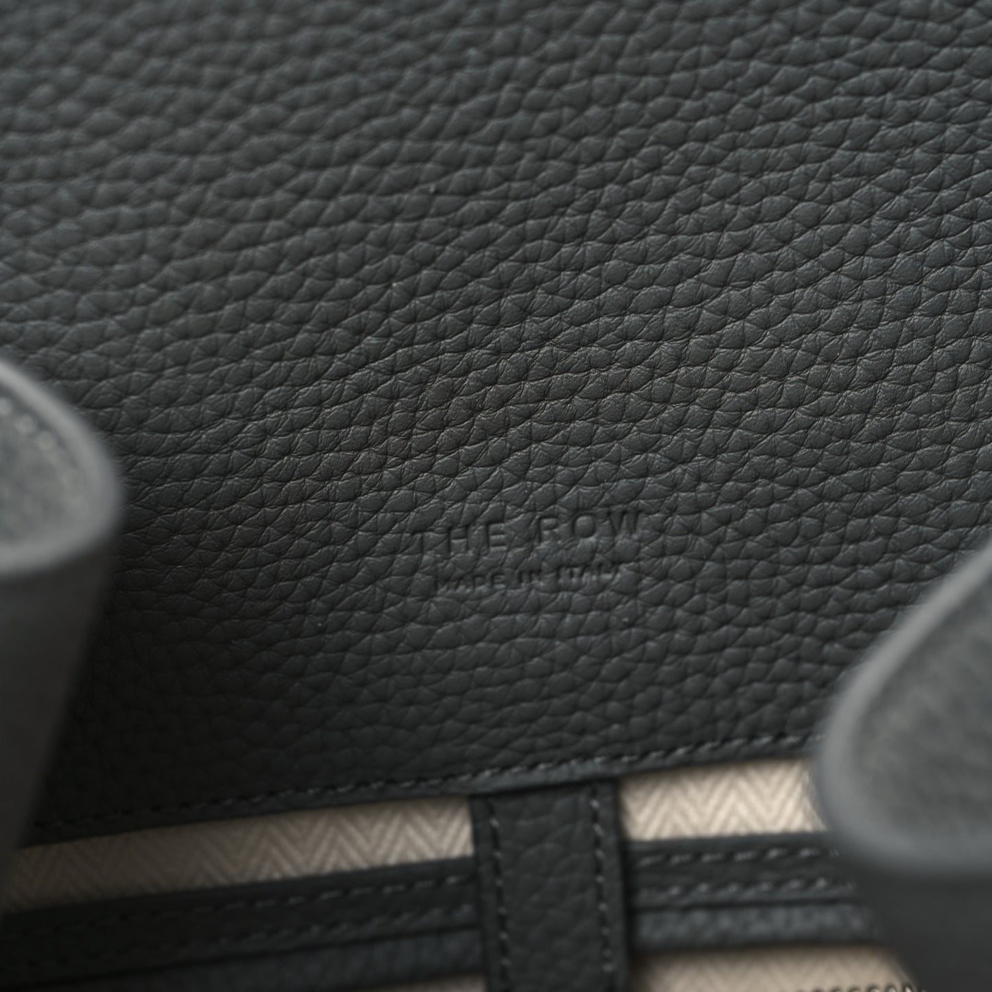 Matte Grained Calfskin Soft Margaux 15 Grey