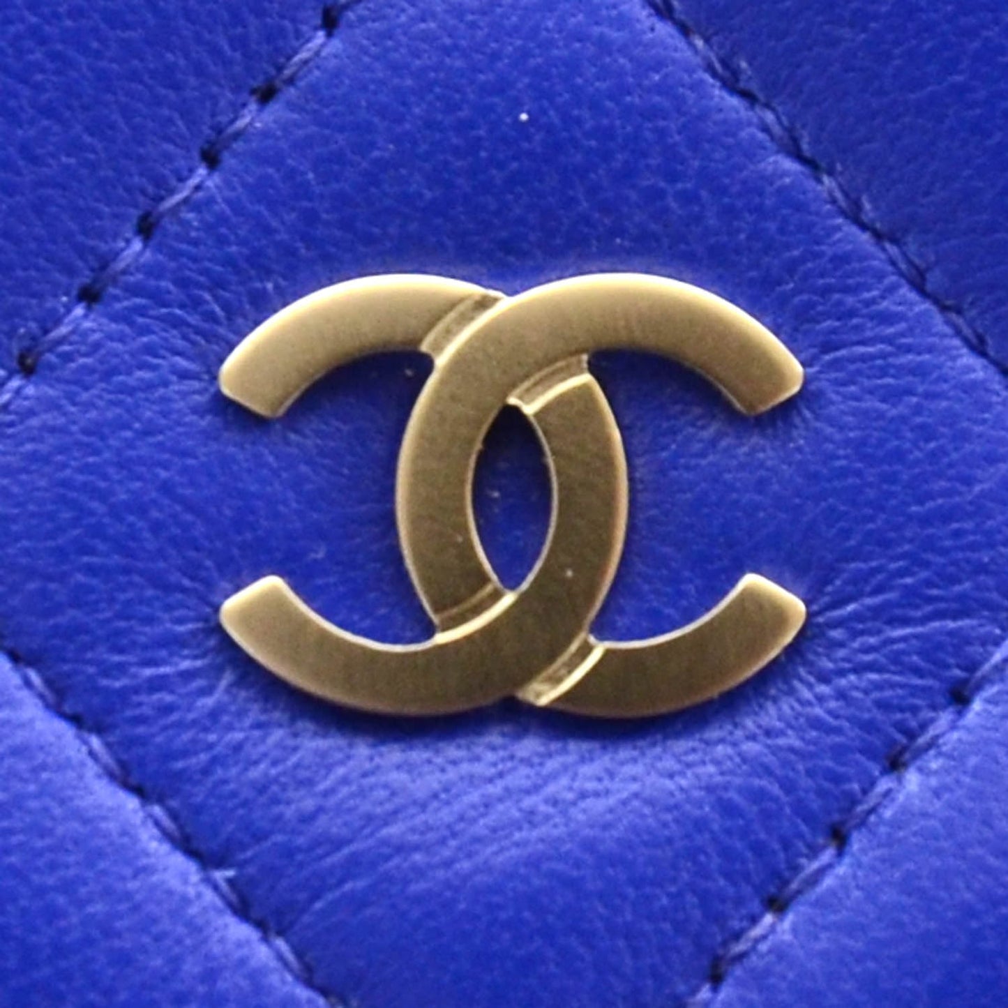 Lambskin Quilted Wallet On Chain WOC Royal Blue