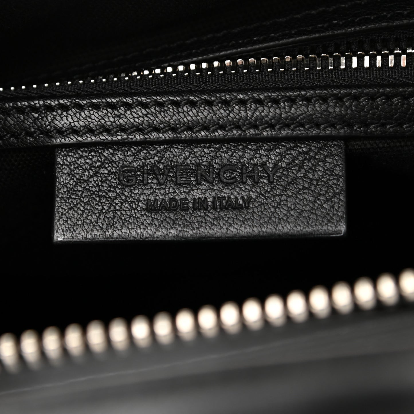 Sugar Goatskin Small Antigona Black