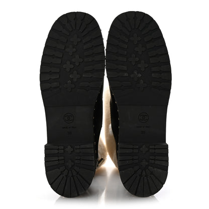 Chanel Calfskin Shearling Lambskin CC Cap Toe Chain Snow Boots 39 Black White 6 of 10