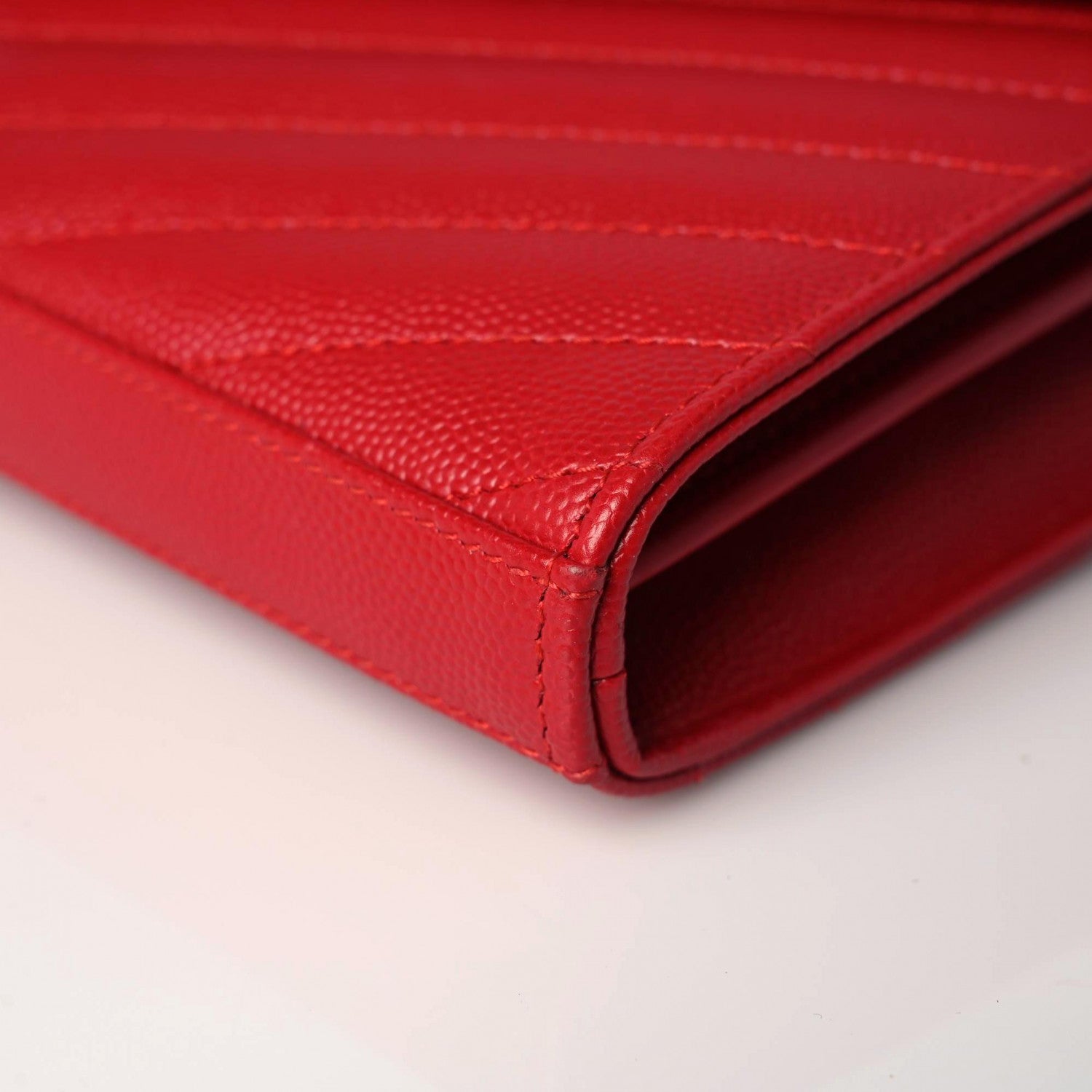 Saint Laurent Grain De Poudre Matelasse Chevron Monogram Chain Wallet Red 9 of 13