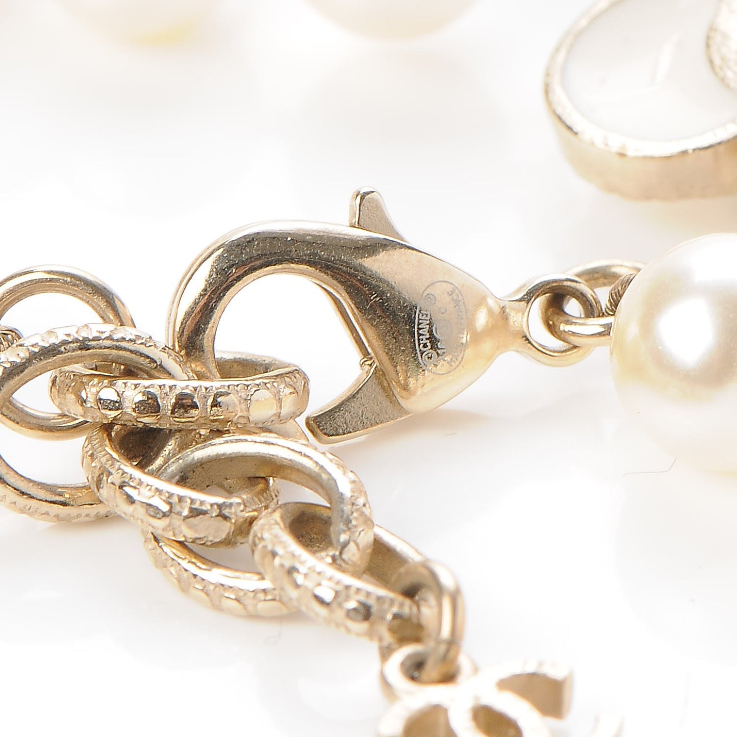 Pearl Gripoix Long Necklace White Green