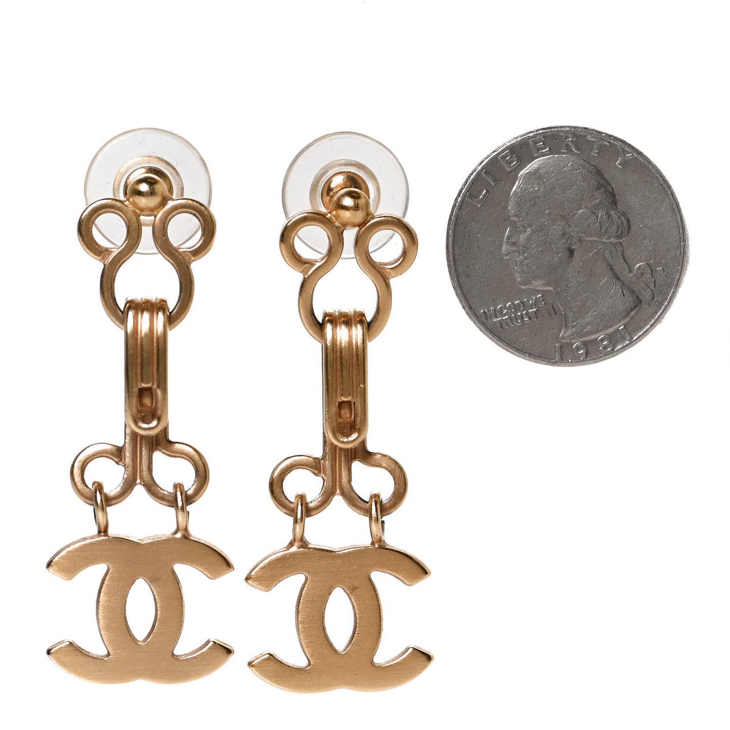 Metal CC Drop Earrings Gold