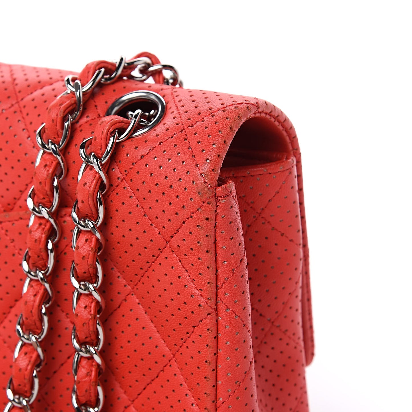 Lambskin Perforated Medium Flap Red