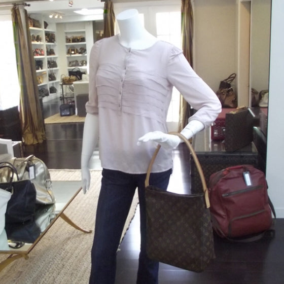 Louis Vuitton Monogram Looping GM 2 of 10