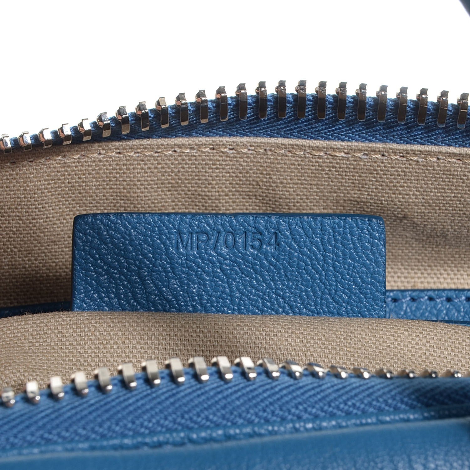 Givenchy Sugar Goatskin Medium Antigona Blue 6 of 10