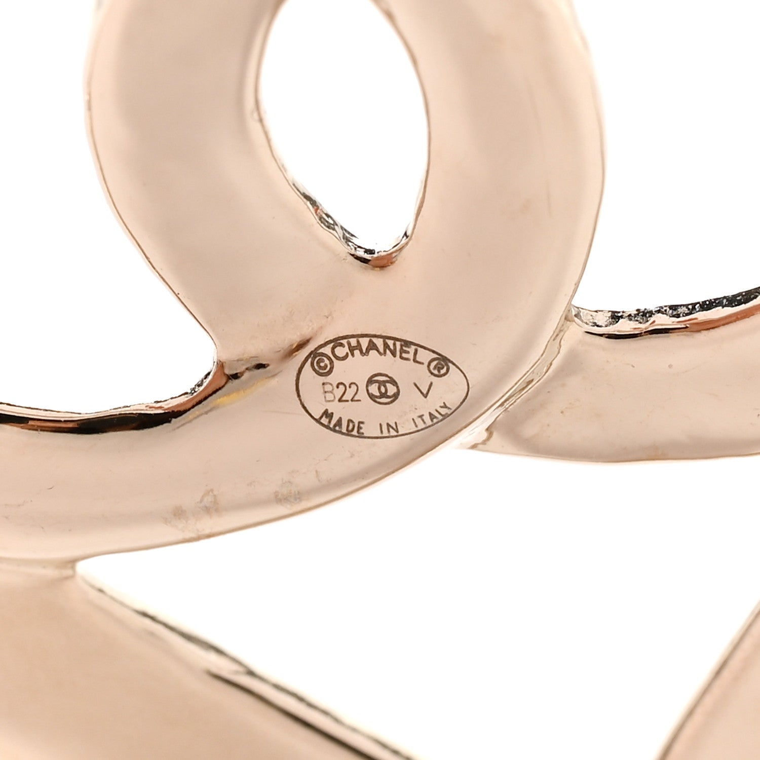 Chanel Metal CC Heart Coco In Love Hoop Earrings Gold 4 of 4