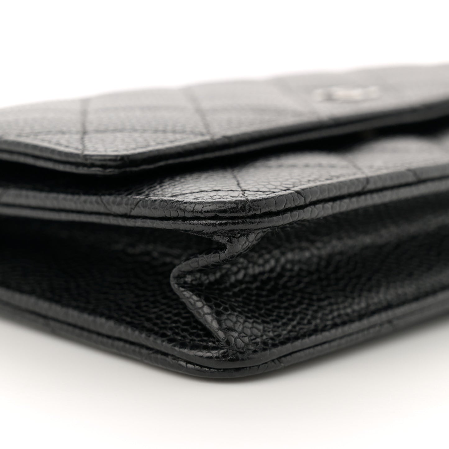 Caviar Quilted Wallet on Chain WOC Black