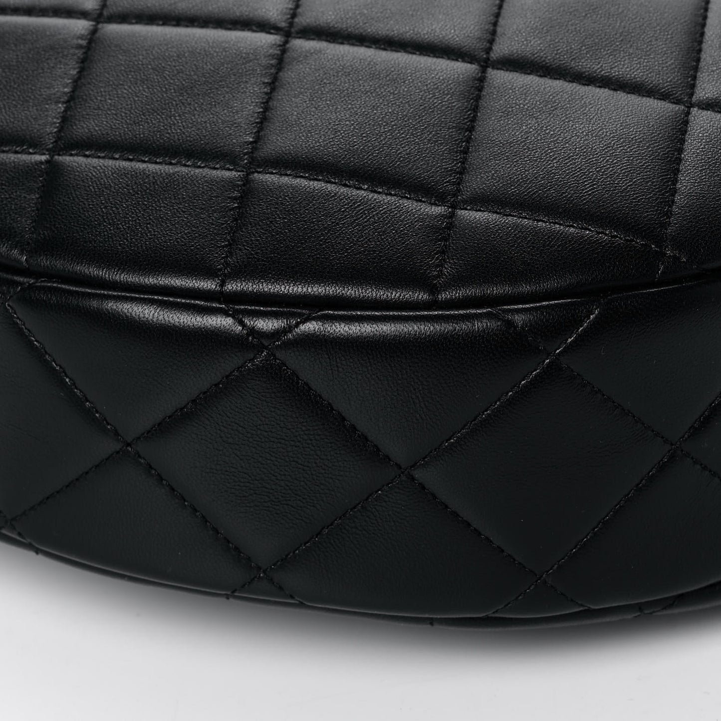 Lambskin Resin Elegant Maxi Hobo Black