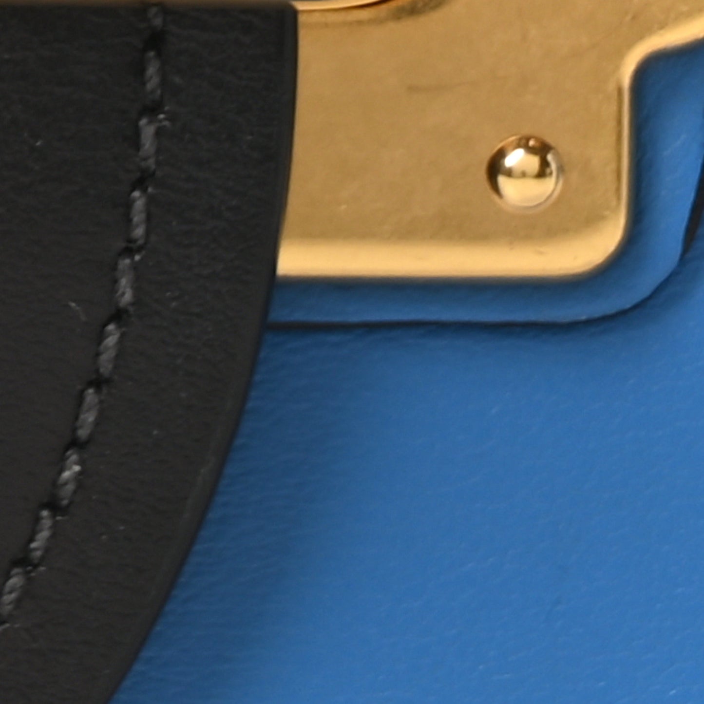 City Calf Saffiano Cahier Bag Marea Black