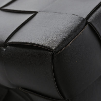 Bottega Veneta Nappa Maxi Intrecciato Cassette Bucket Bag Fondant 9 of 10