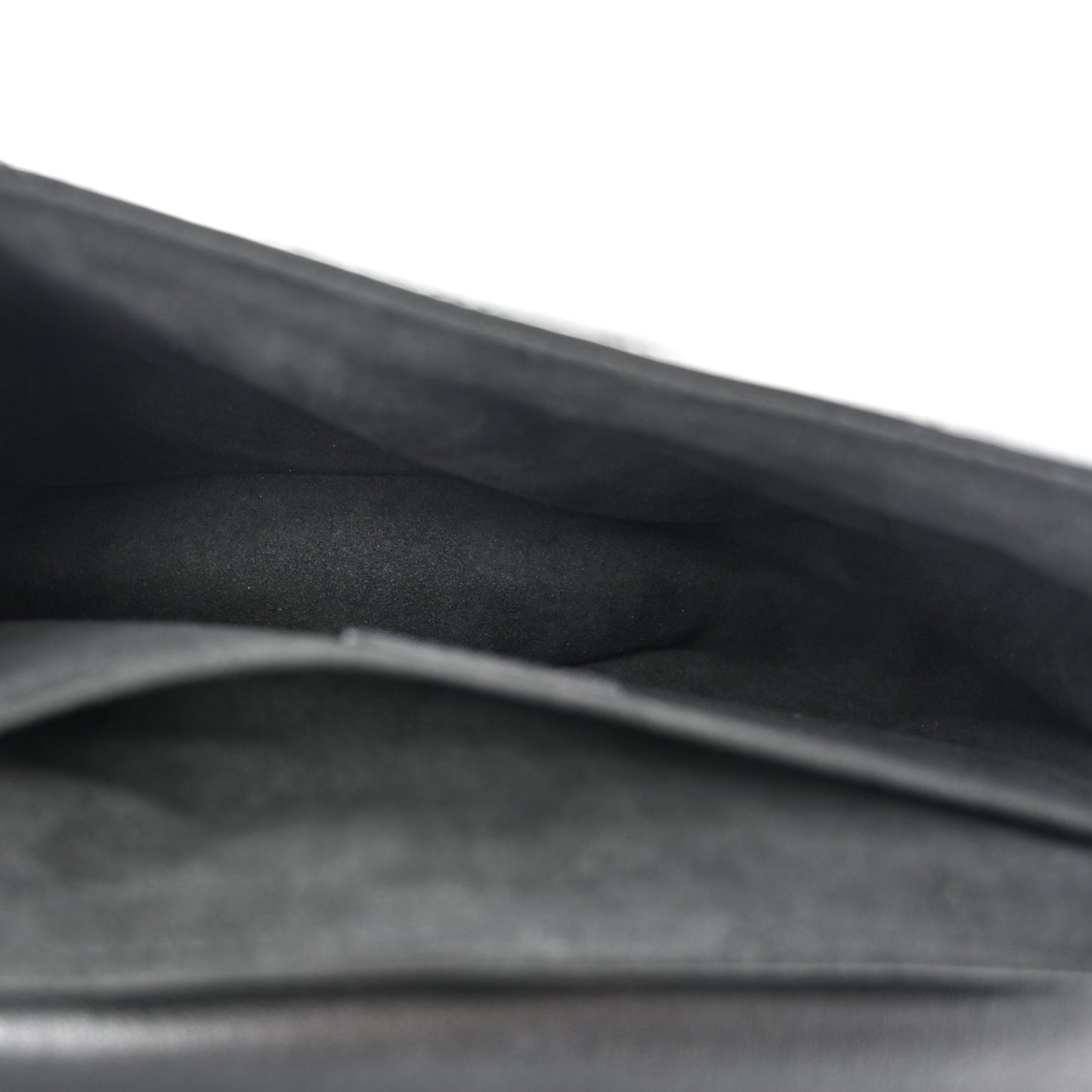 Calfskin New Wave Chain MM Black