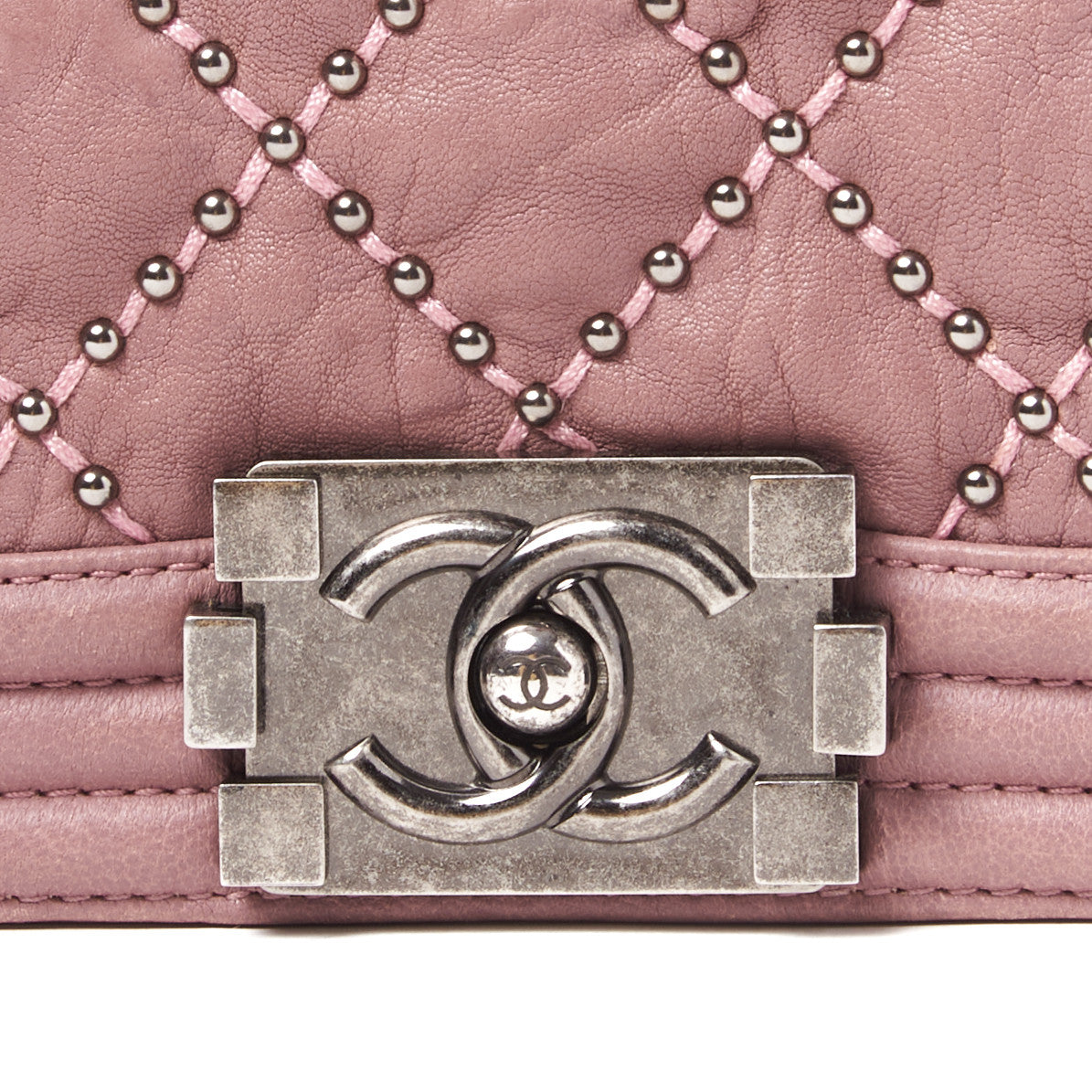 Crumpled Lambskin New Medium Studded Boy Flap Dark Pink