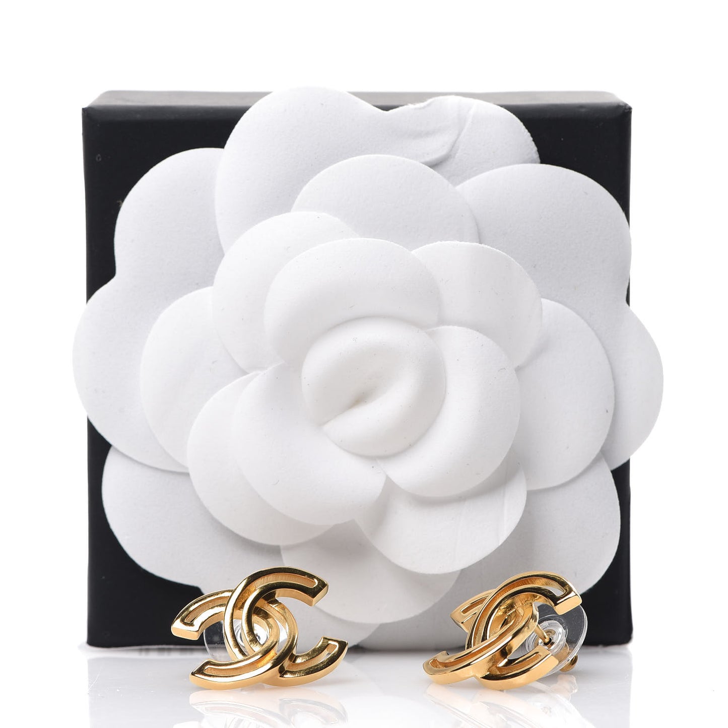 Metal Obazine CC Earrings Gold