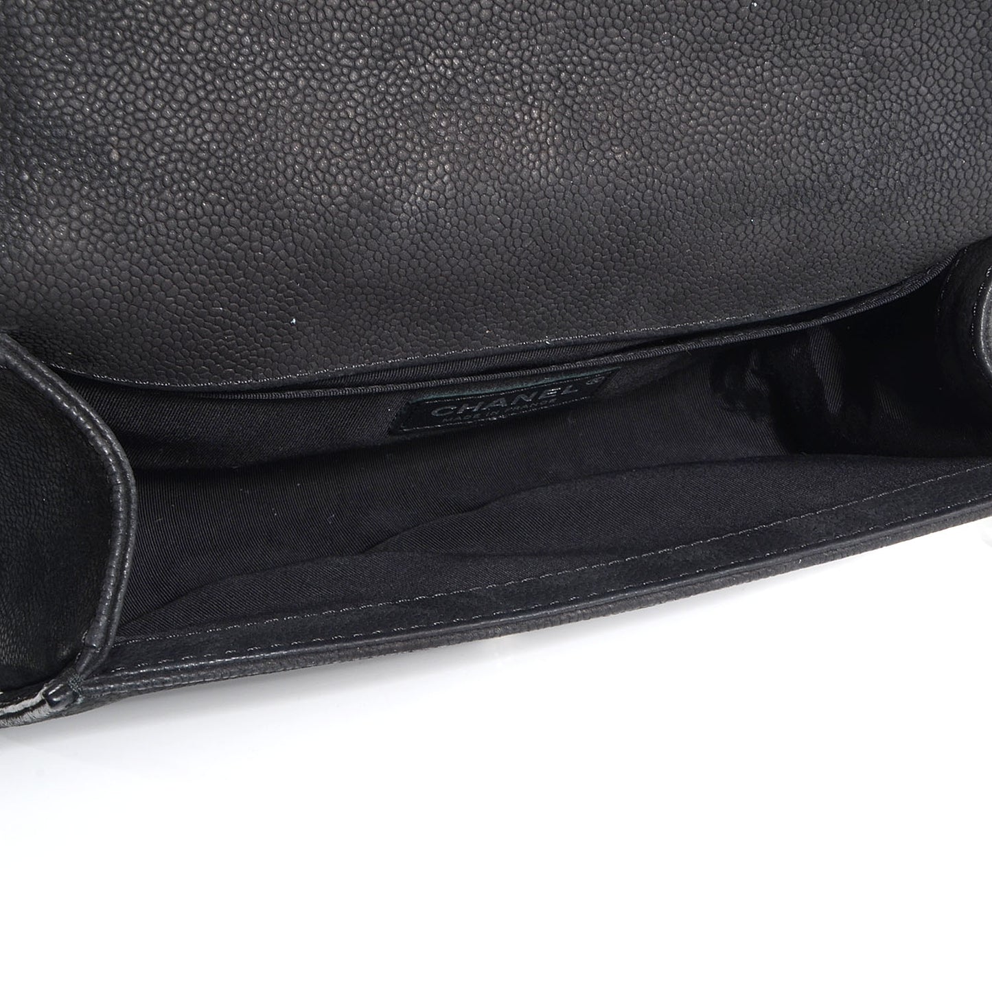 Iridescent Caviar Medium Boy Flap Black