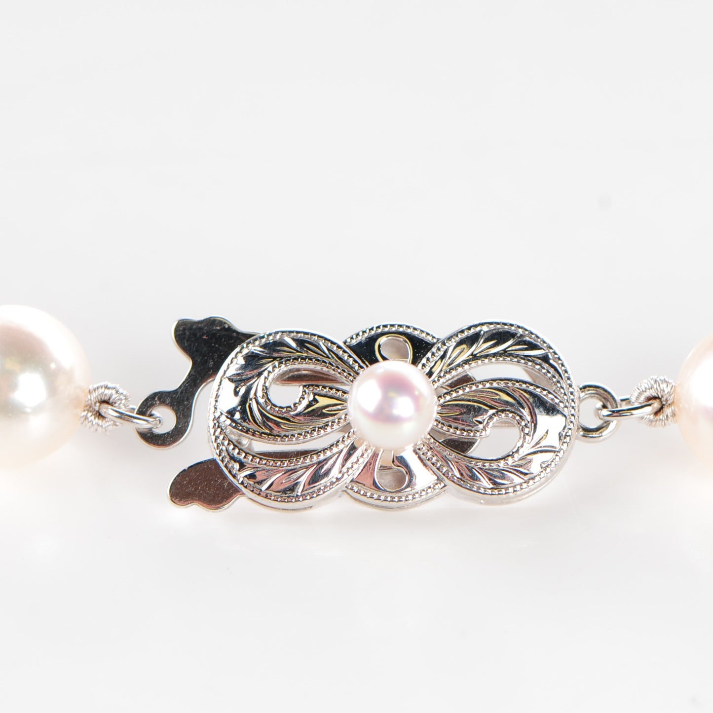 18K White Gold Akoya Pearl 7-7.5mm Strand Necklace 16"
