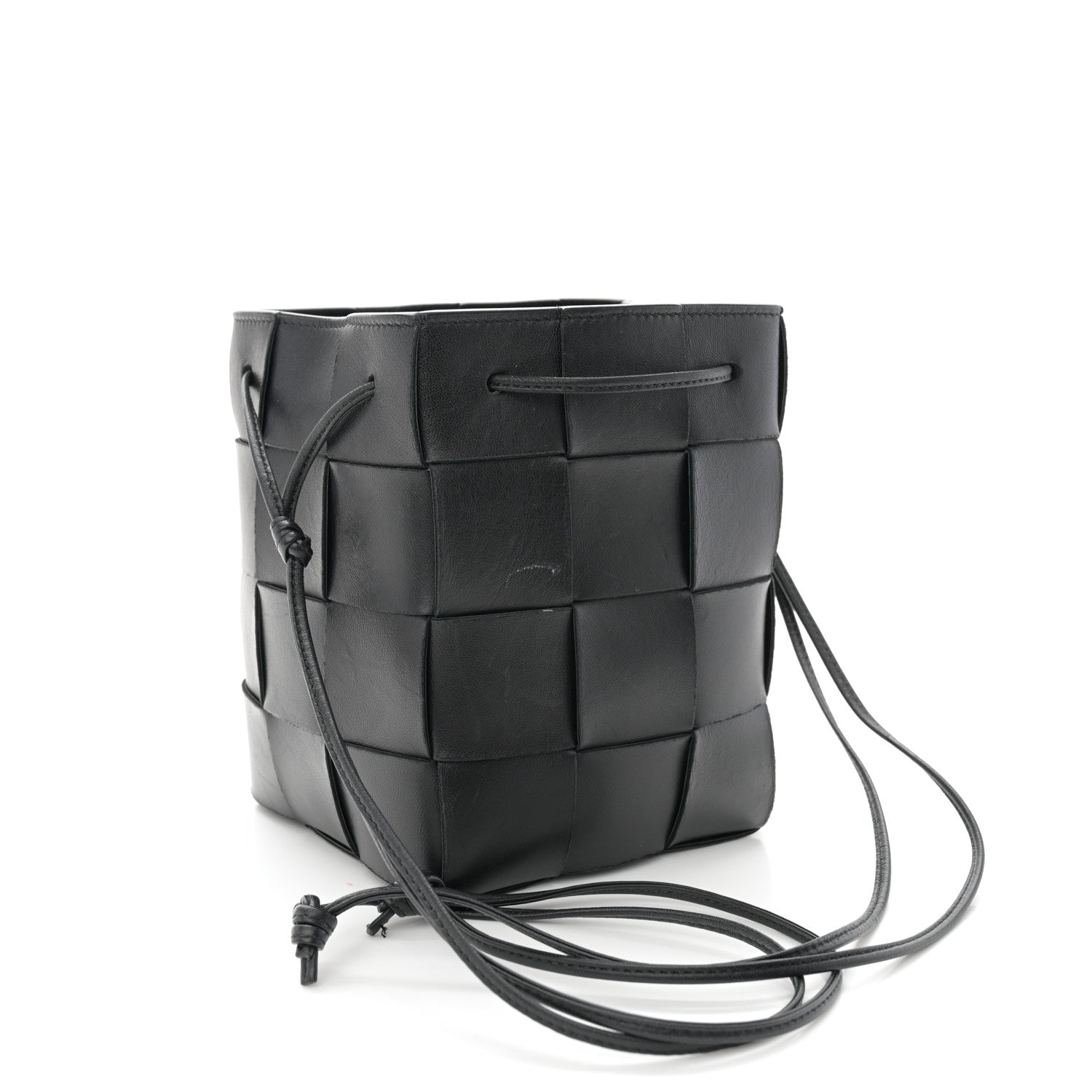 Bottega Veneta Nappa Maxi Intrecciato Cassette Bucket Bag Black 3 of 10