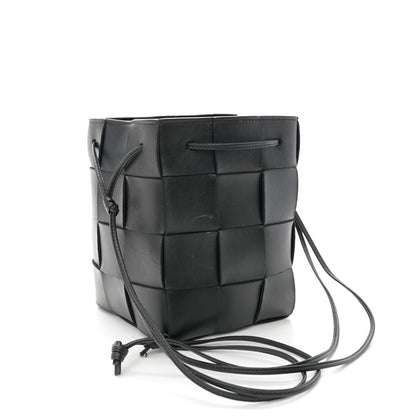 Bottega Veneta Nappa Maxi Intrecciato Cassette Bucket Bag Black 3 of 10
