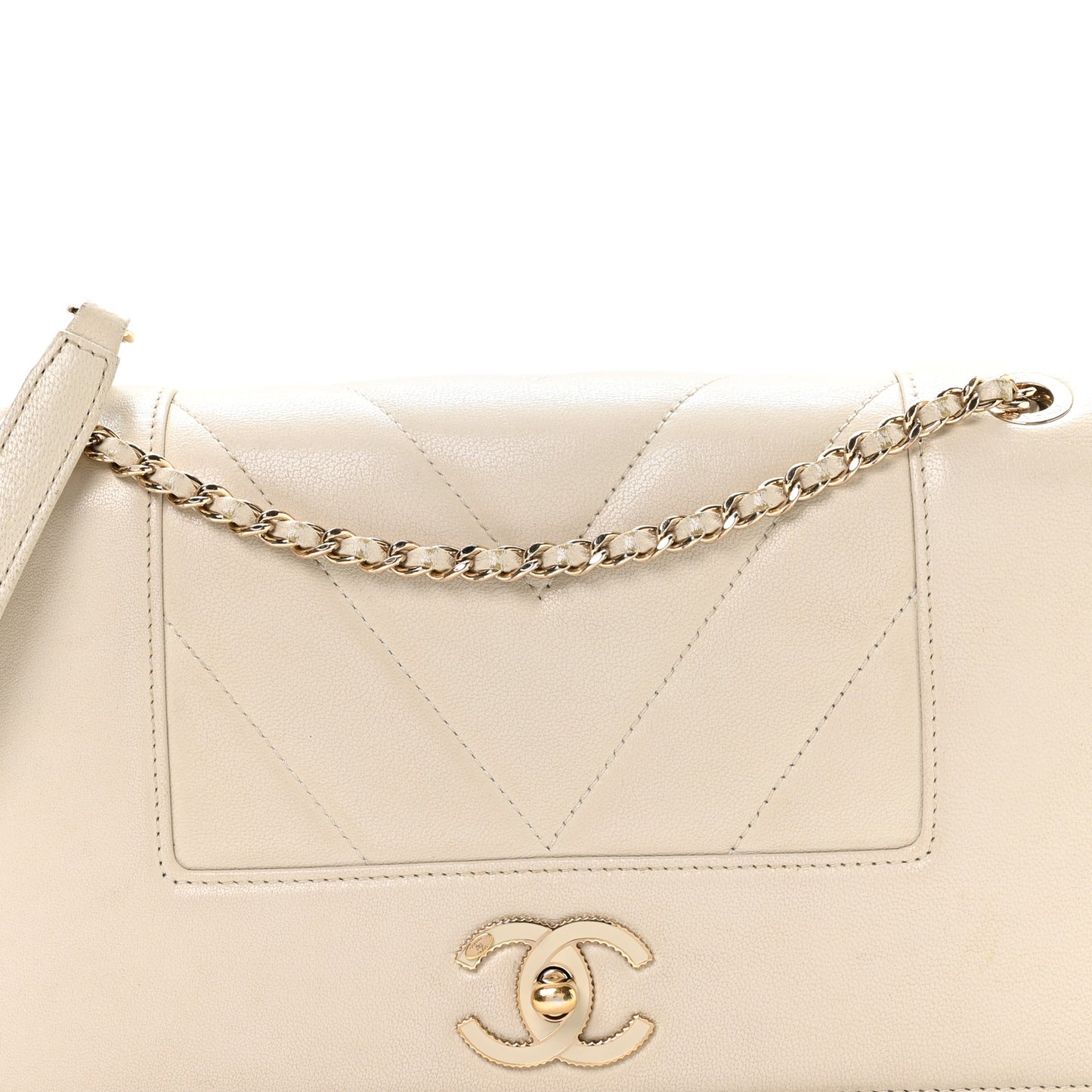 Sheepskin Chevron Quilted Medium Vintage Mademoiselle Flap White