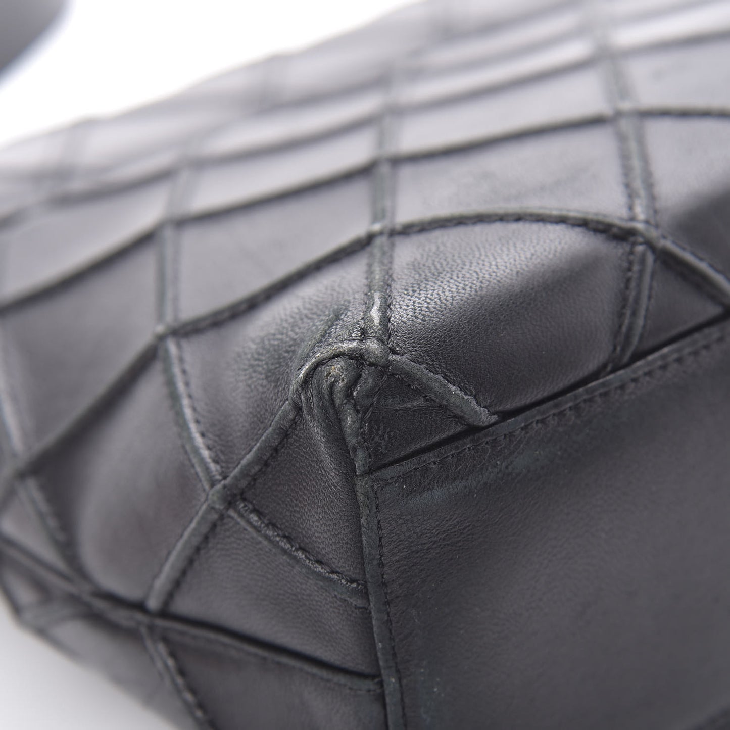 Lambskin Diamond Stitched Shoulder Bag Black