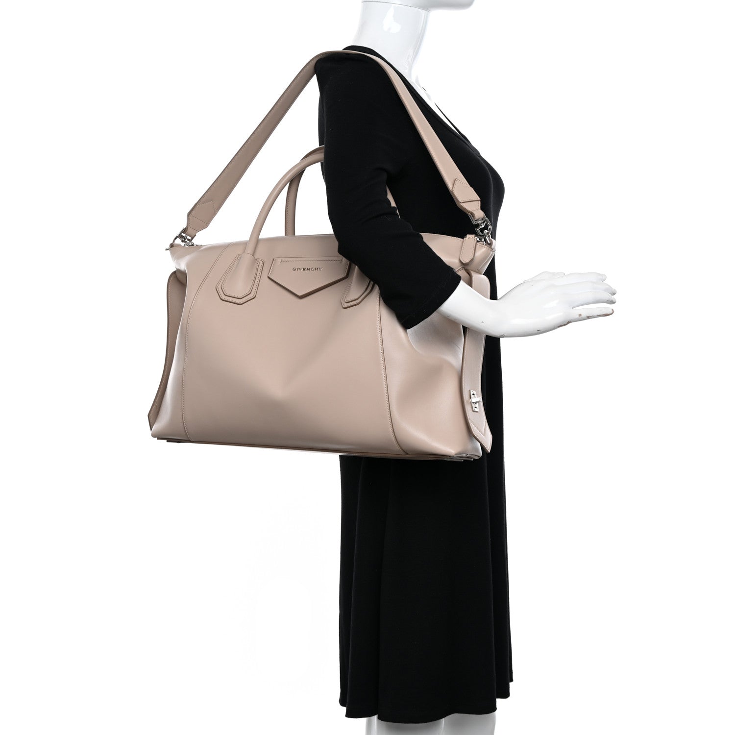Givenchy Smooth Calfskin Medium Soft Antigona Dune 2 of 10