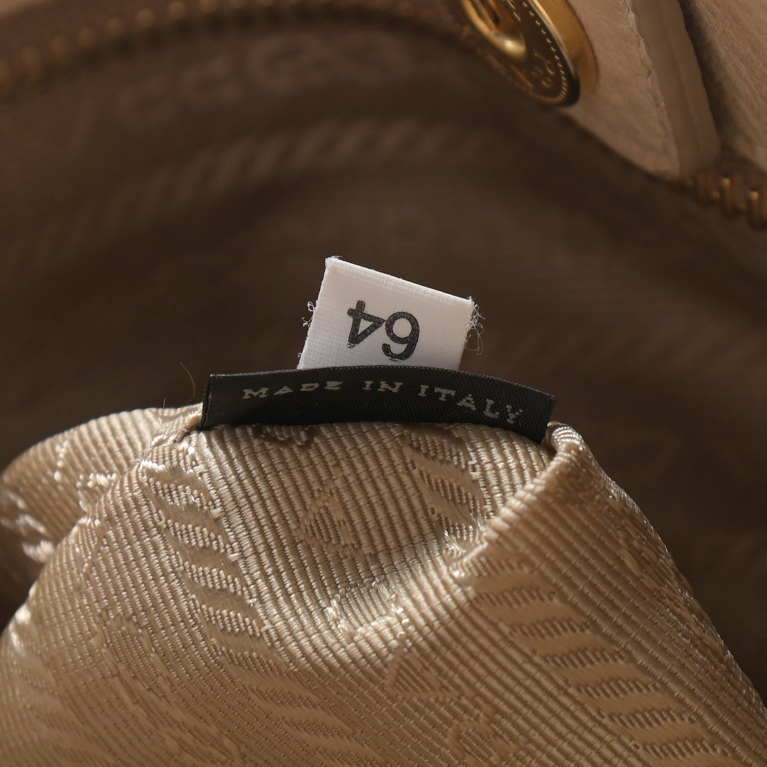 Prada Vitello Daino Tote Sabbia 7 of 14