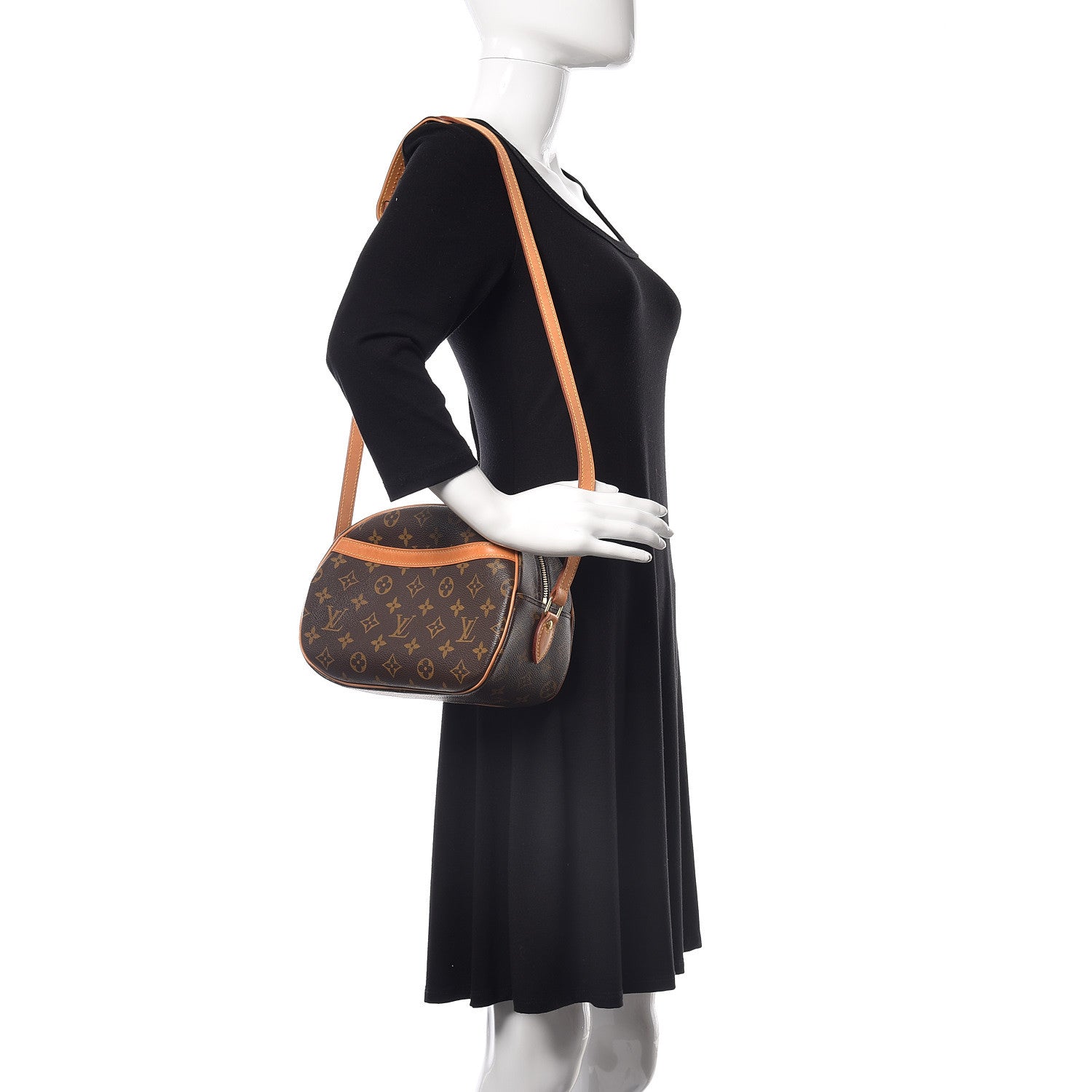 Louis Vuitton Monogram Blois 2 of 8
