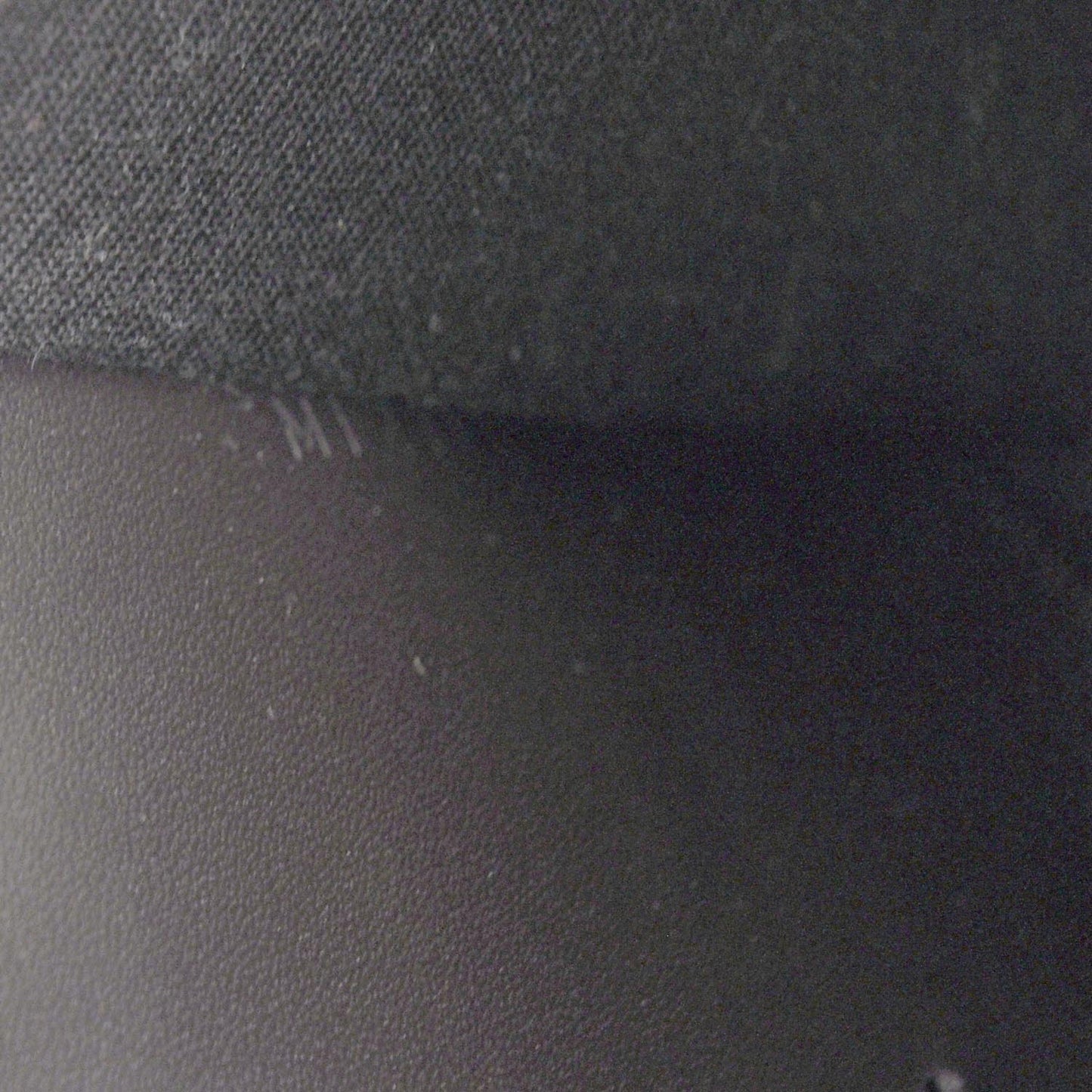 Vernis Robertson Clutch Amarante