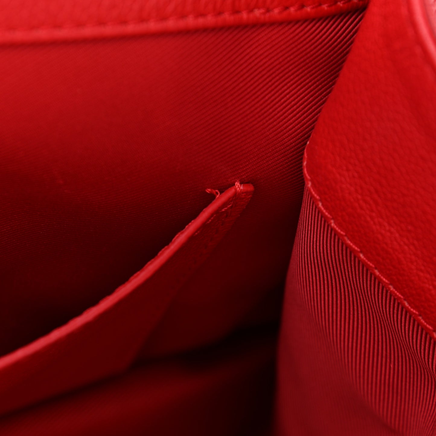 Calfskin Lockme MM Rouge