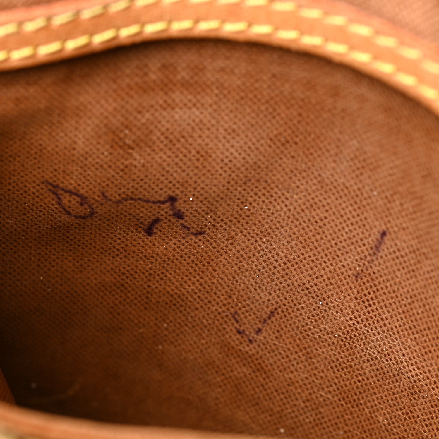 Louis Vuitton Monogram Speedy 25 12 of 15