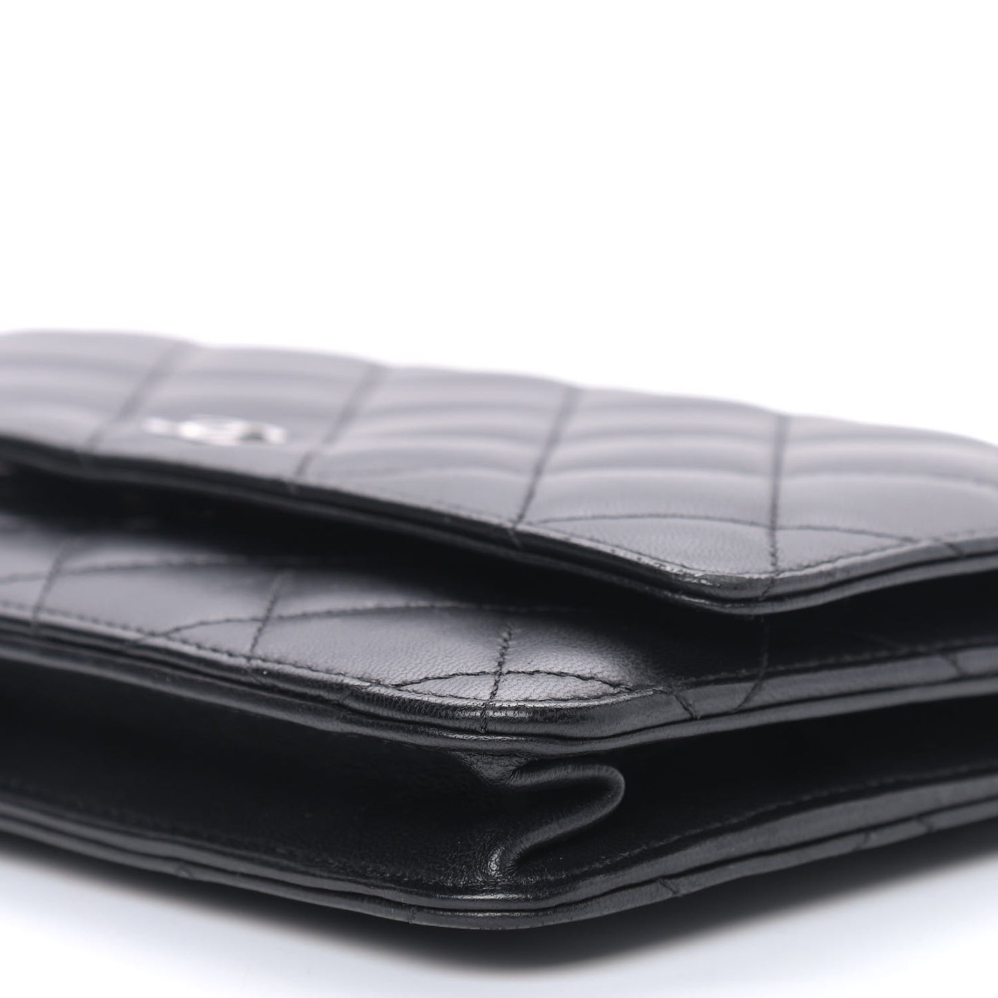 Lambskin Quilted Wallet On Chain WOC Black