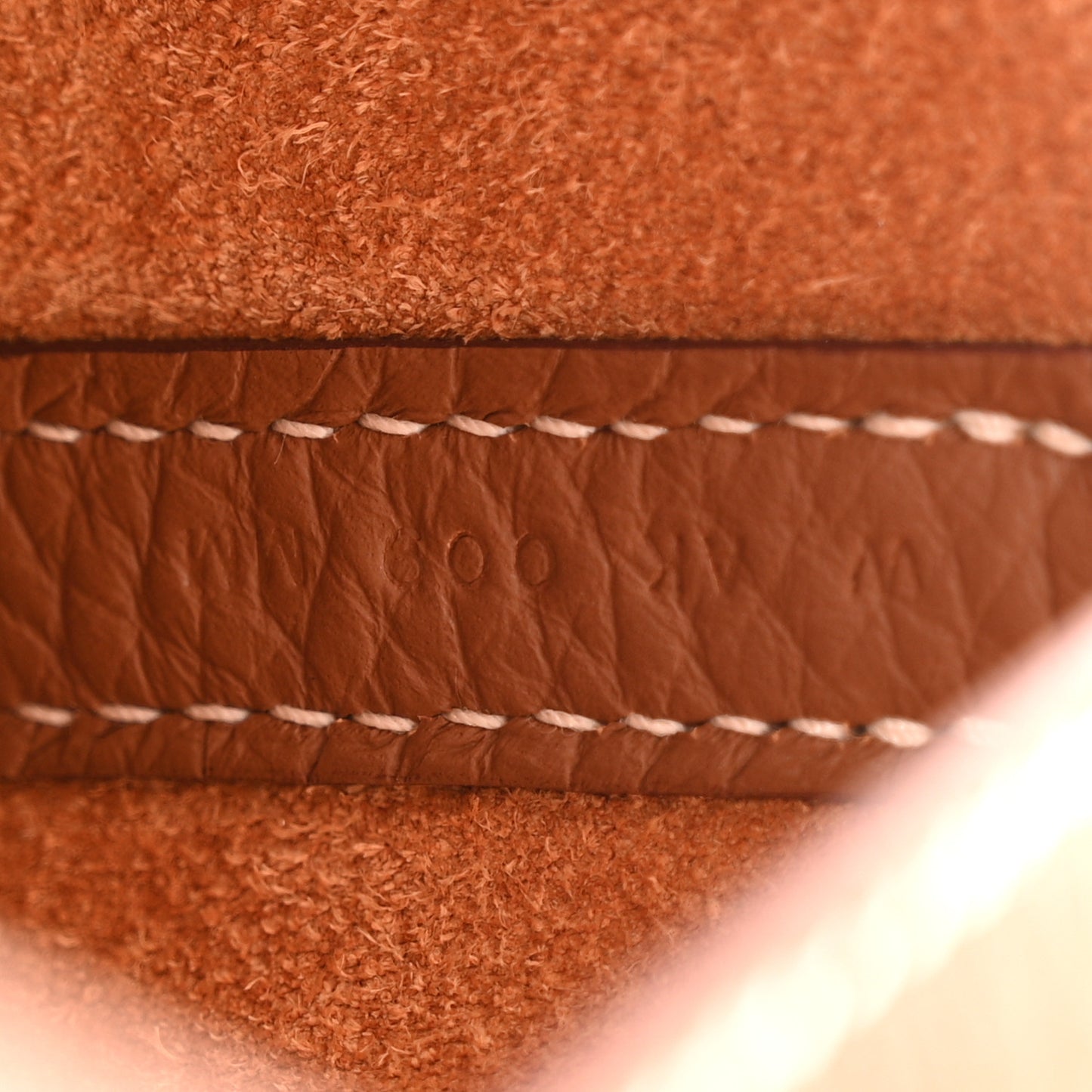 Taurillon Clemence Picotin Lock 18 PM Gold