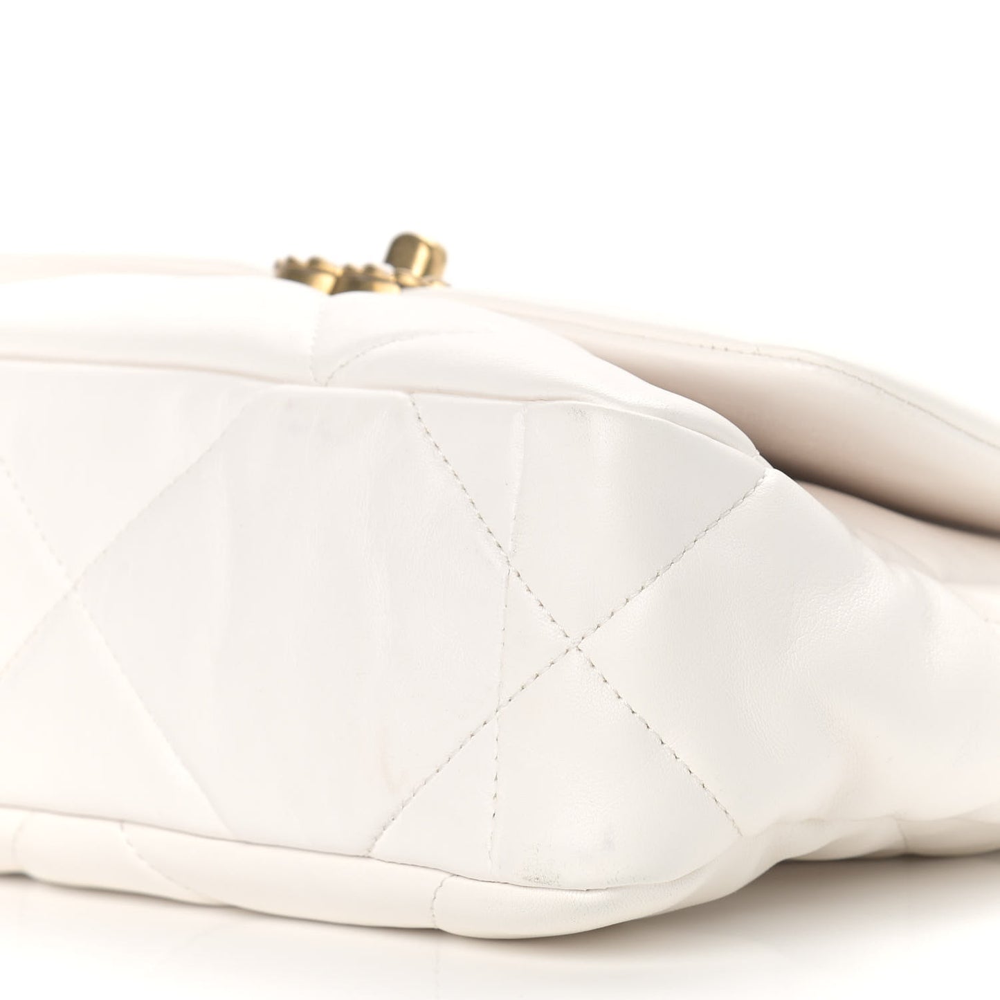 Goatskin Quilted Medium Chanel 19 Flap White