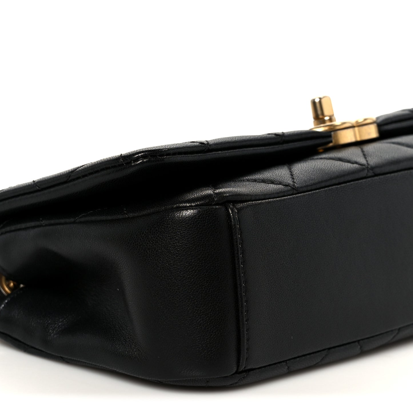 Shiny Lambskin Chain Is More Flap Black