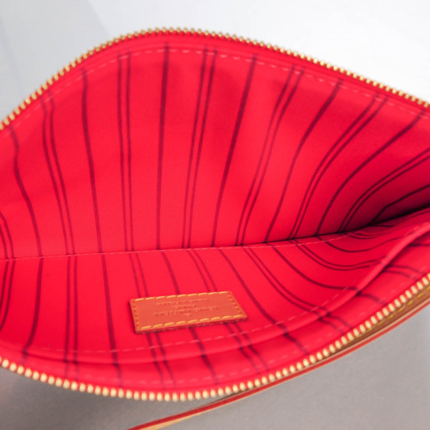 Monogram V Neverfull MM Grenade