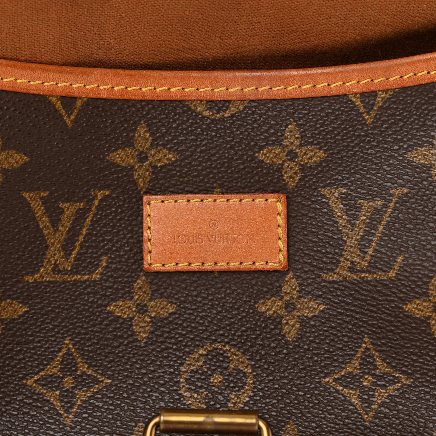Monogram Saumur 35